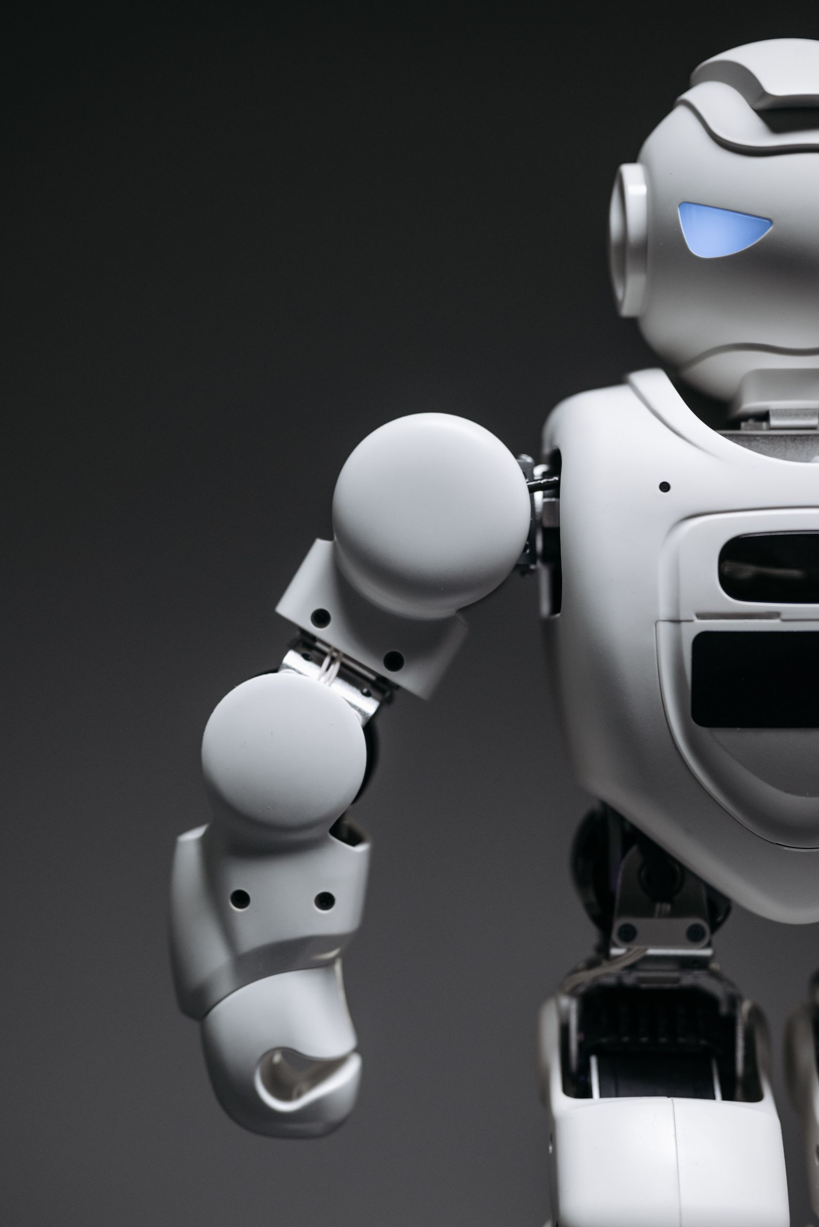 AI & Intelligent Systems — AI and human-machine intelligence